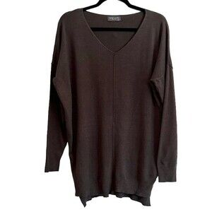 Sweet Lovely by Jen Pullover Grey Sweater V-neck Long Line Women’s size M/L